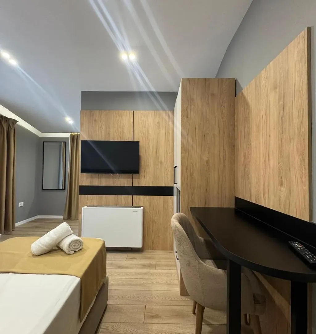 Alko Hotel Bushat