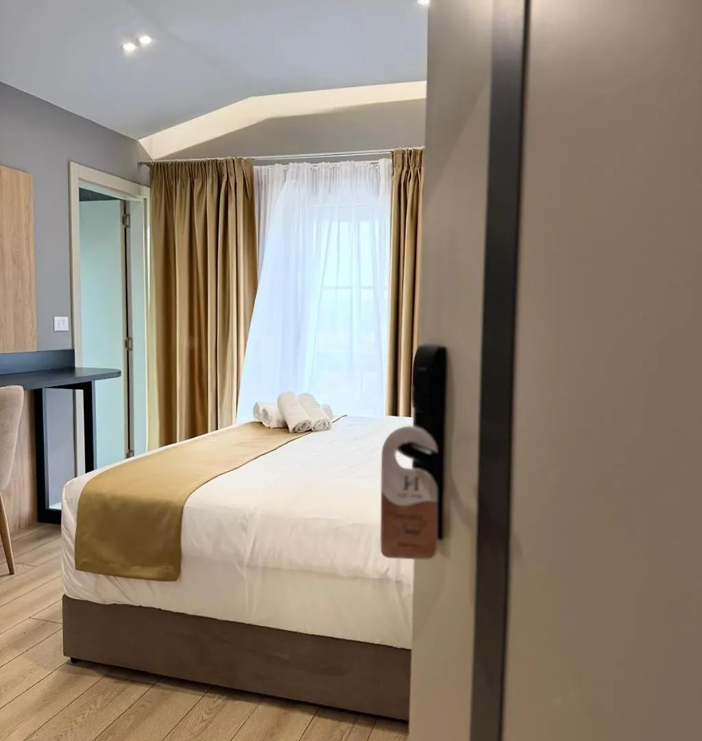 Alko Hotel Bushat